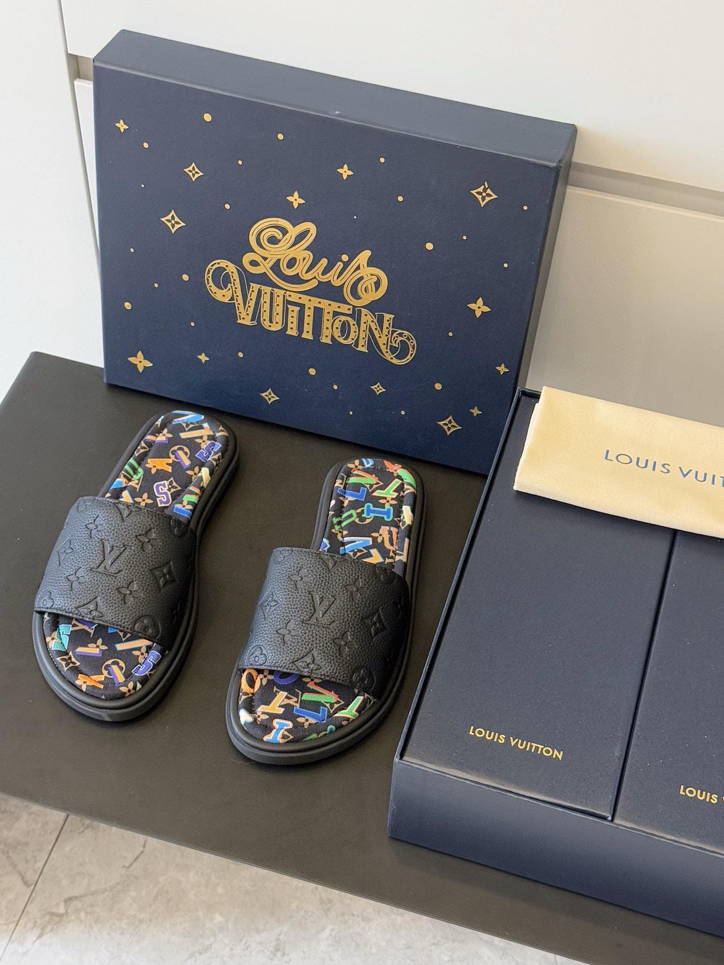 Тапочки Louis Vuitton 