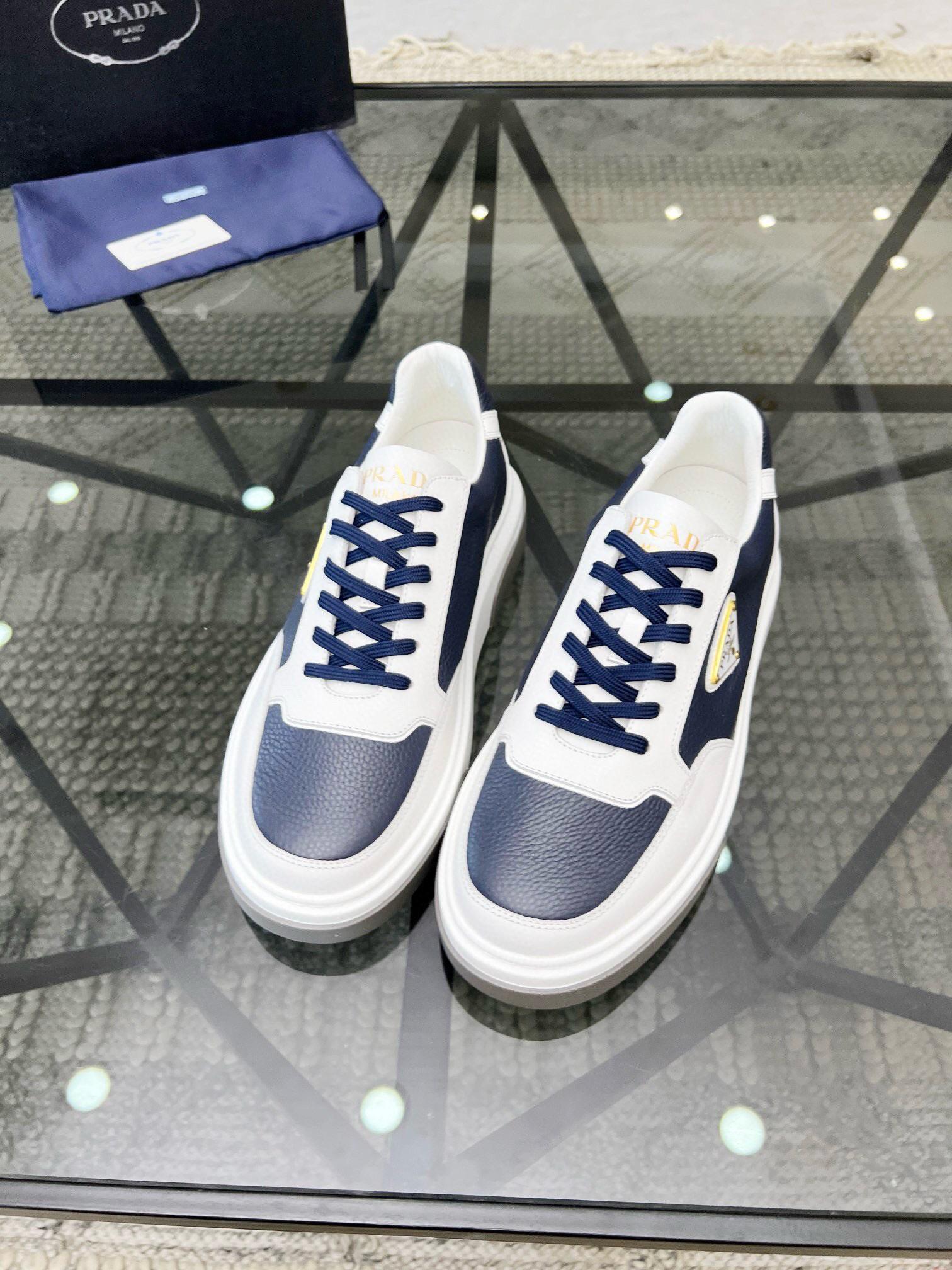 Кроссовки Prada 