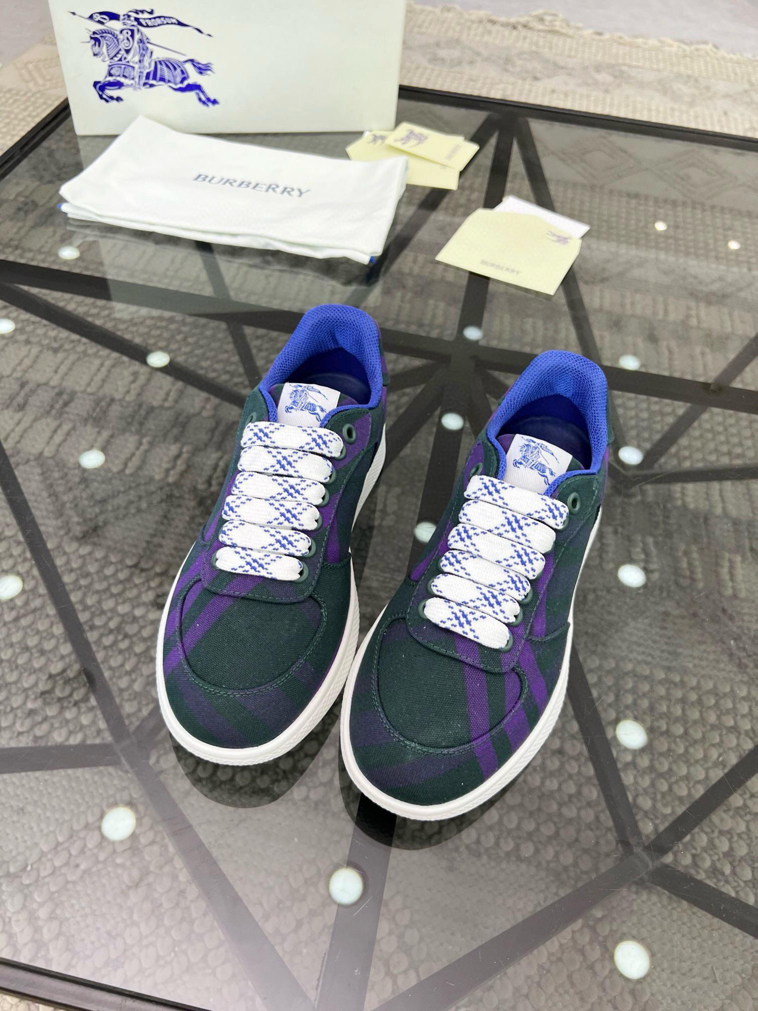 Кроссовки Burberry