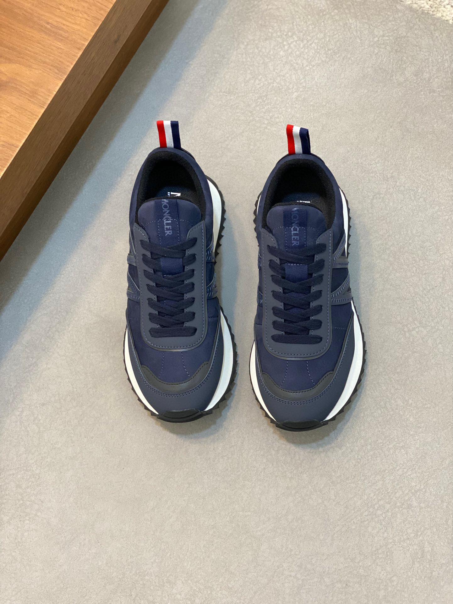 Кроссовки Moncler 