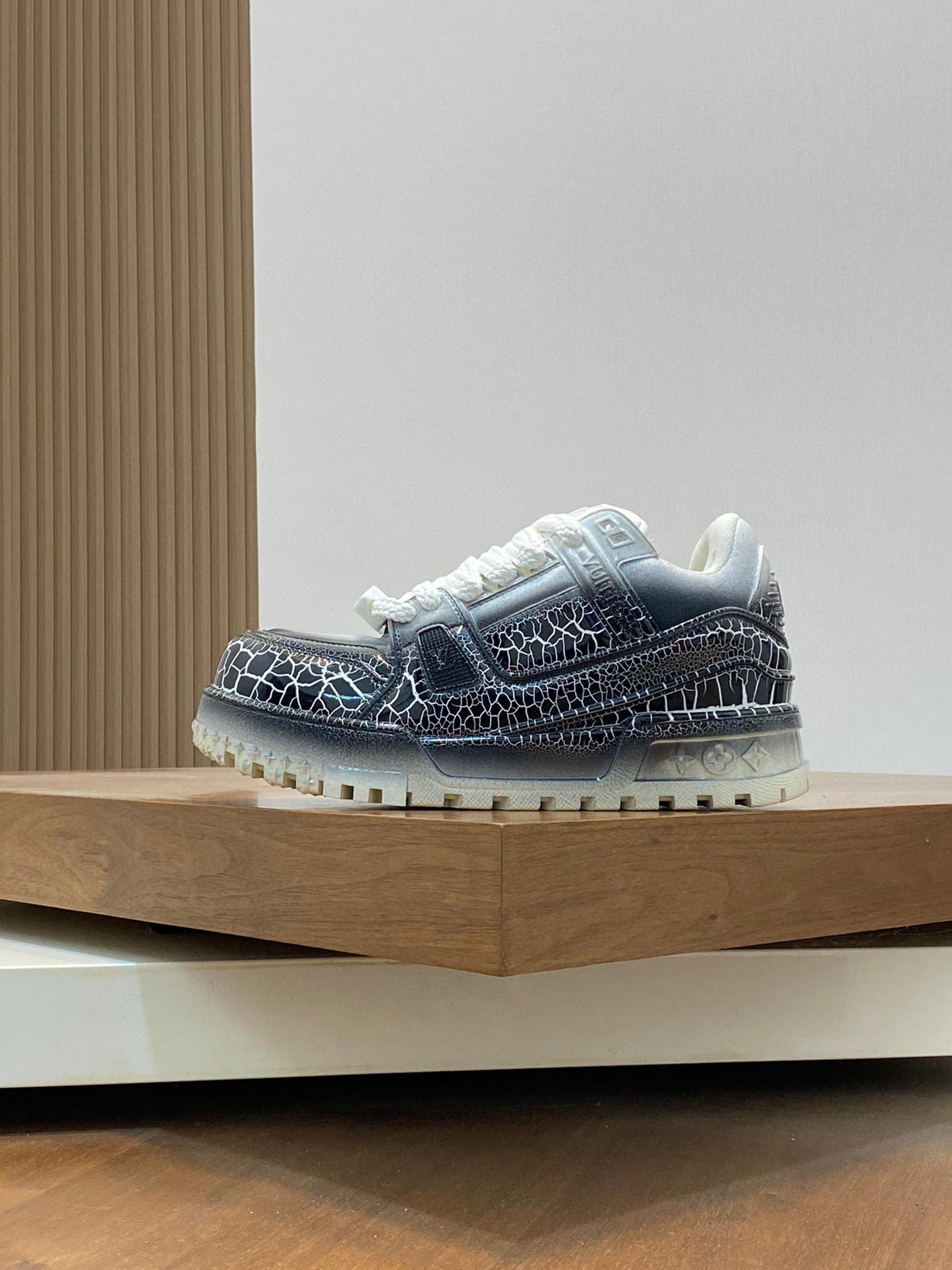 Кроссовки Louis Vuitton  