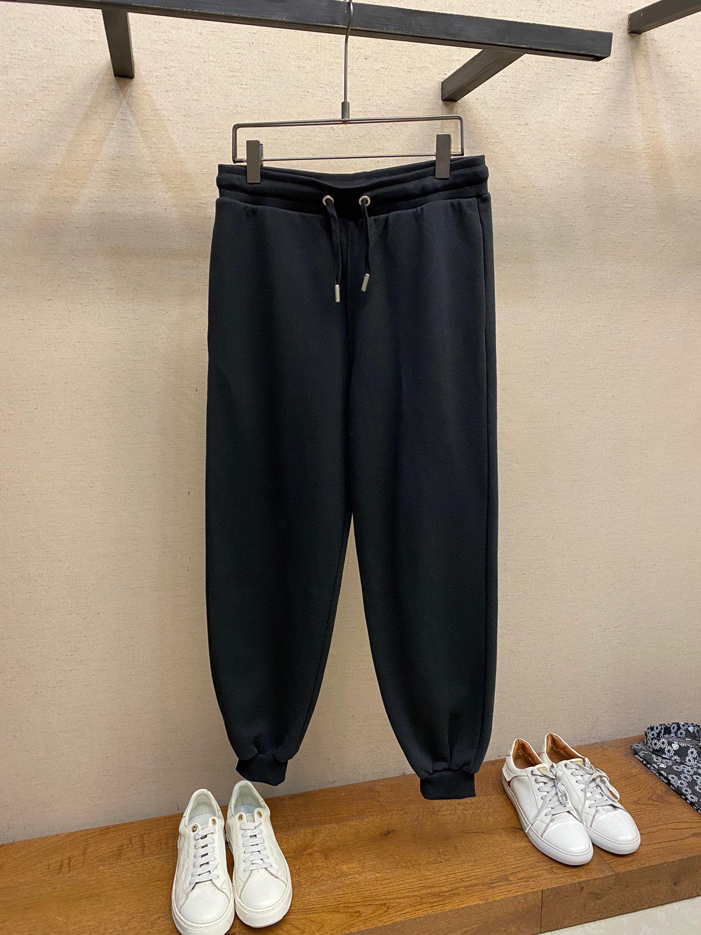 Спортивные штаны 