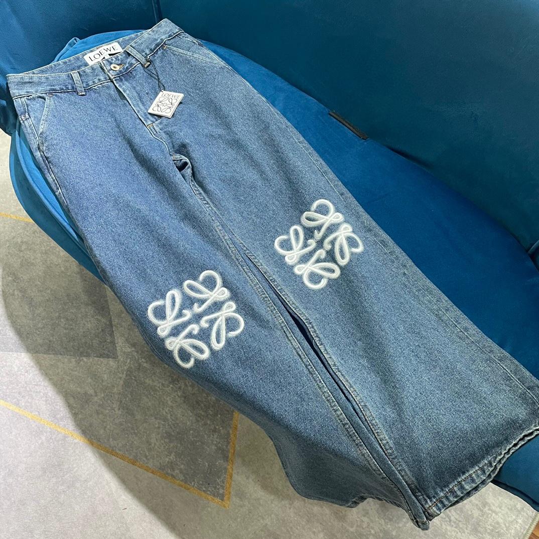 Джинсы Loewe
