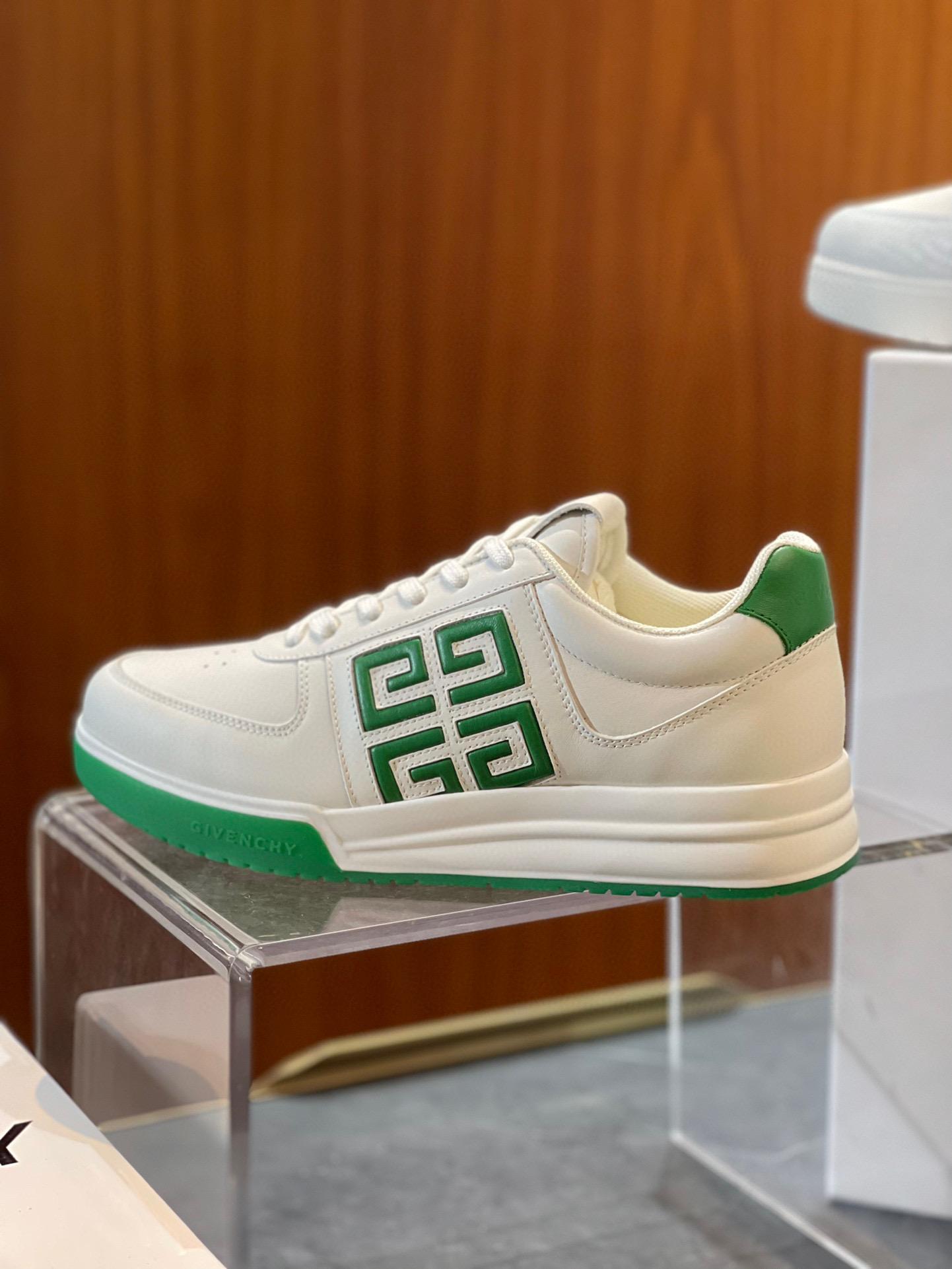 Кроссовки Givenchy 