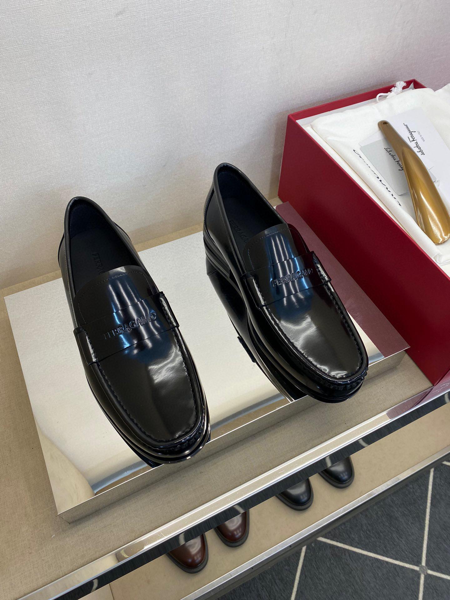 Лоферы Ferragamo 