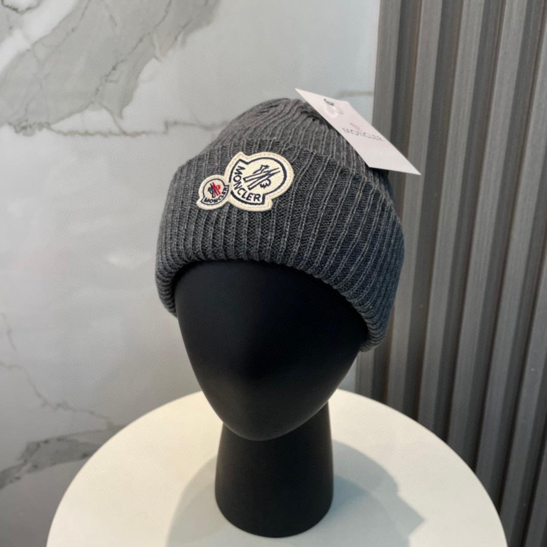 Шапка Moncler