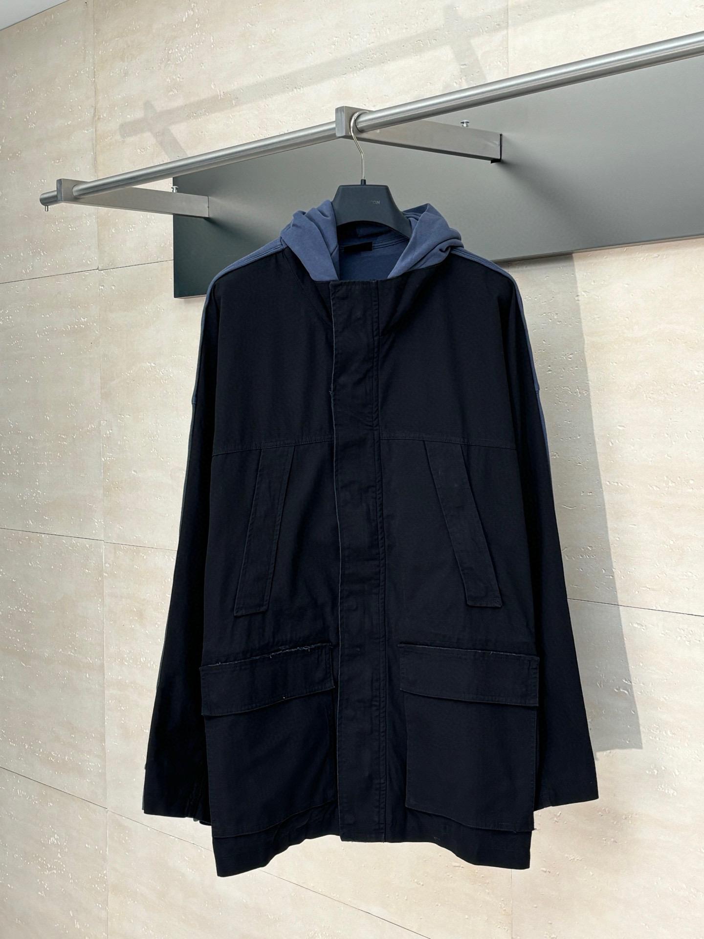 Кофта Balenciaga 