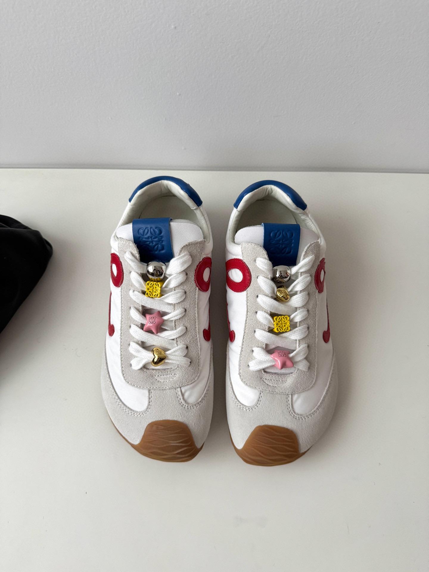 Кроссовки Loewe 