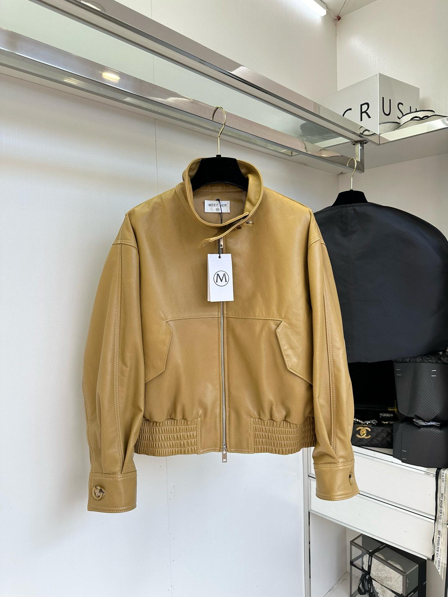 Кожаная куртка Meet her 