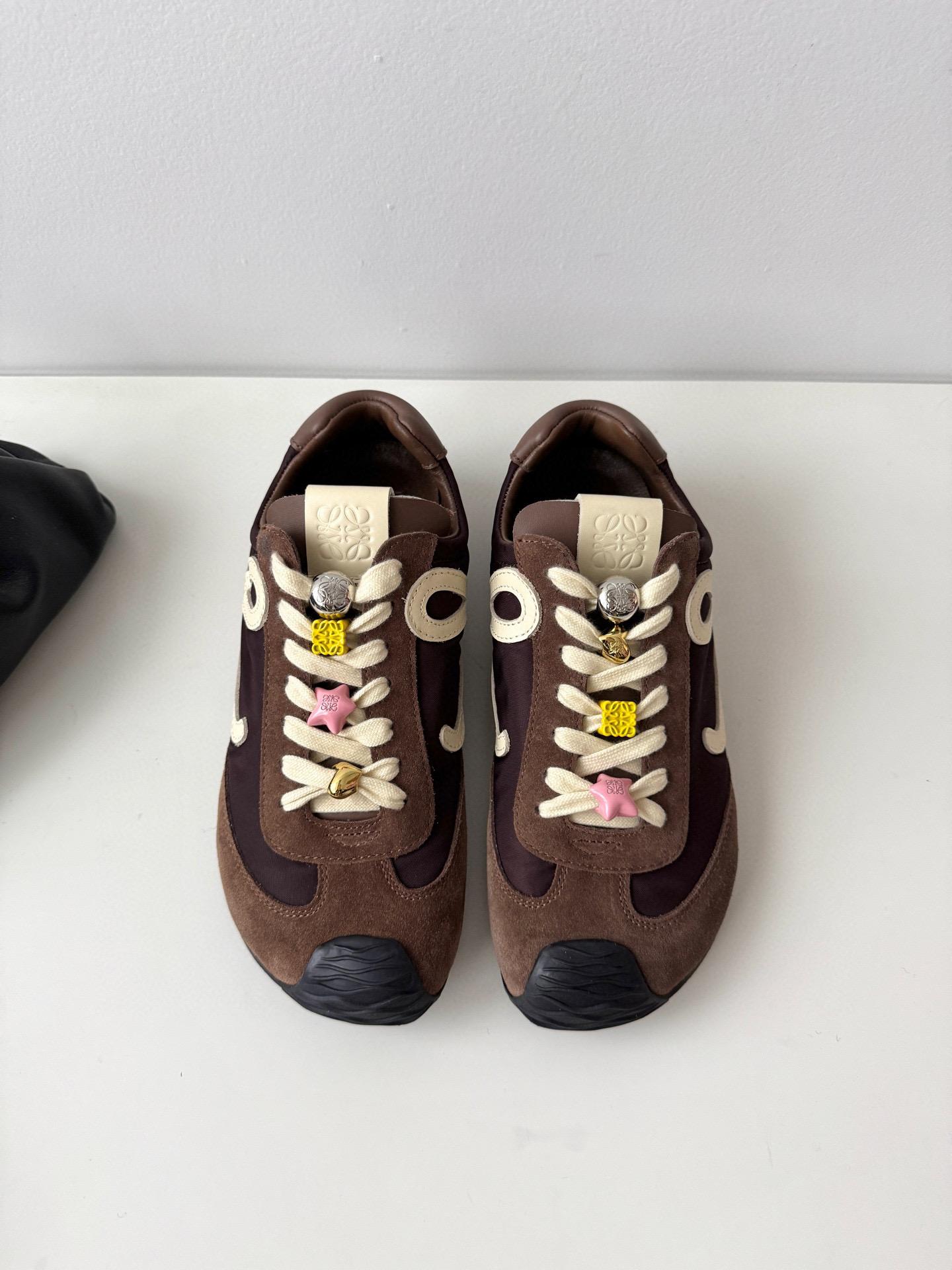 Кроссовки Loewe