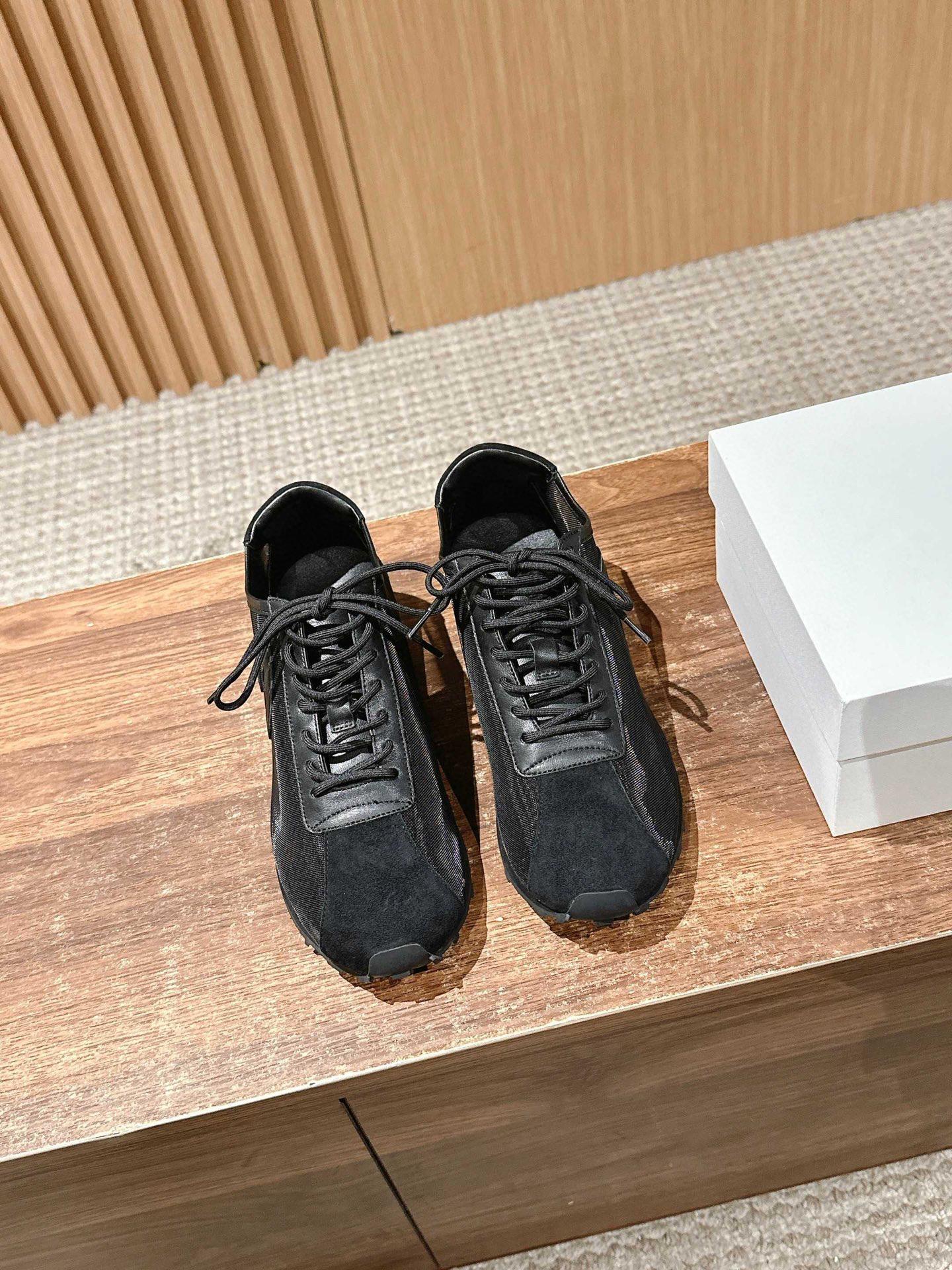 Кроссовки The Row 