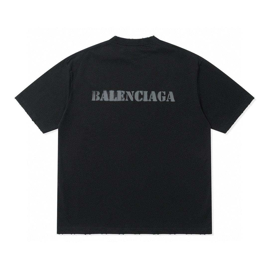 Футболка Balenciaga
