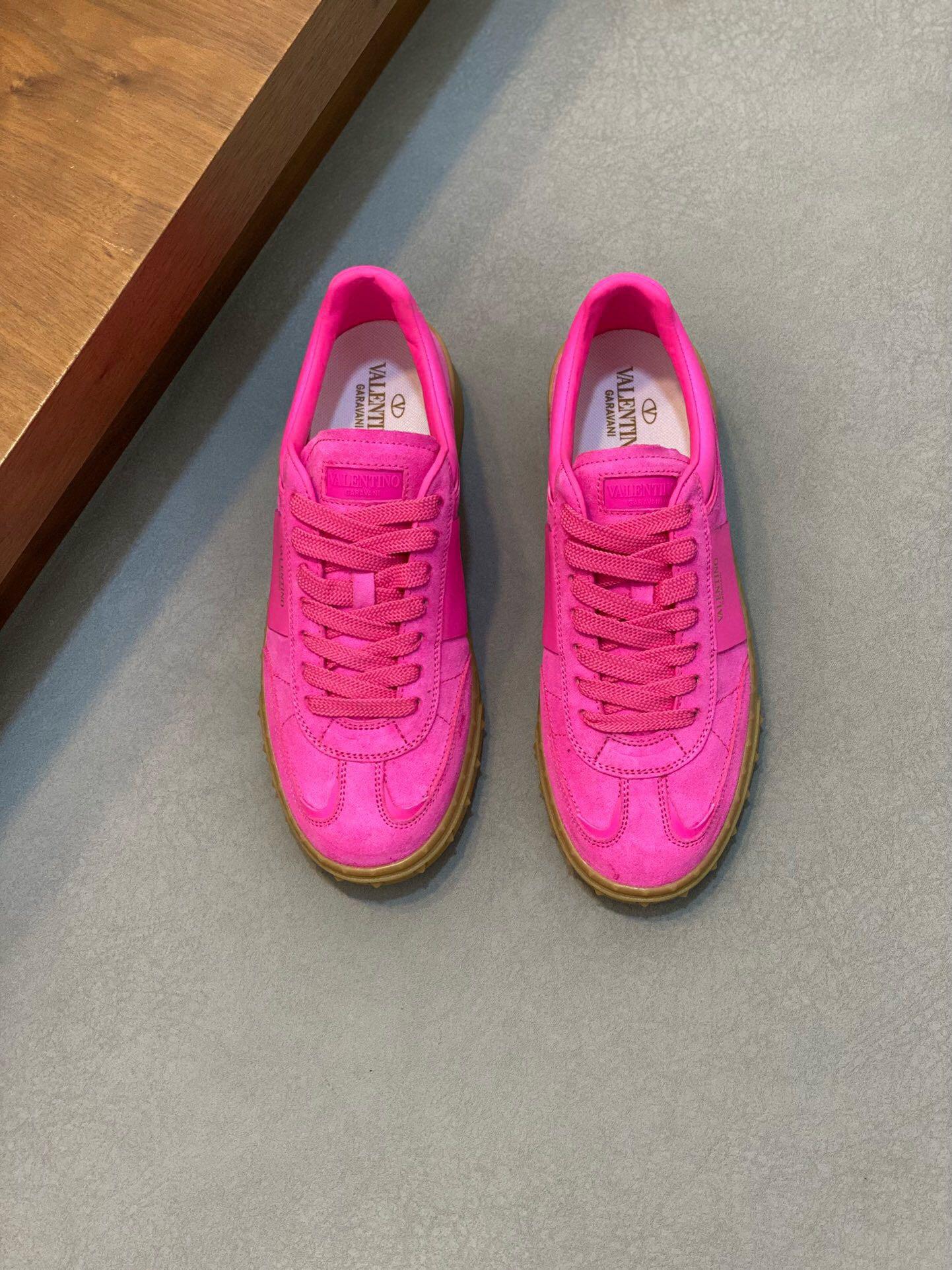 Кроссовки Valentino 