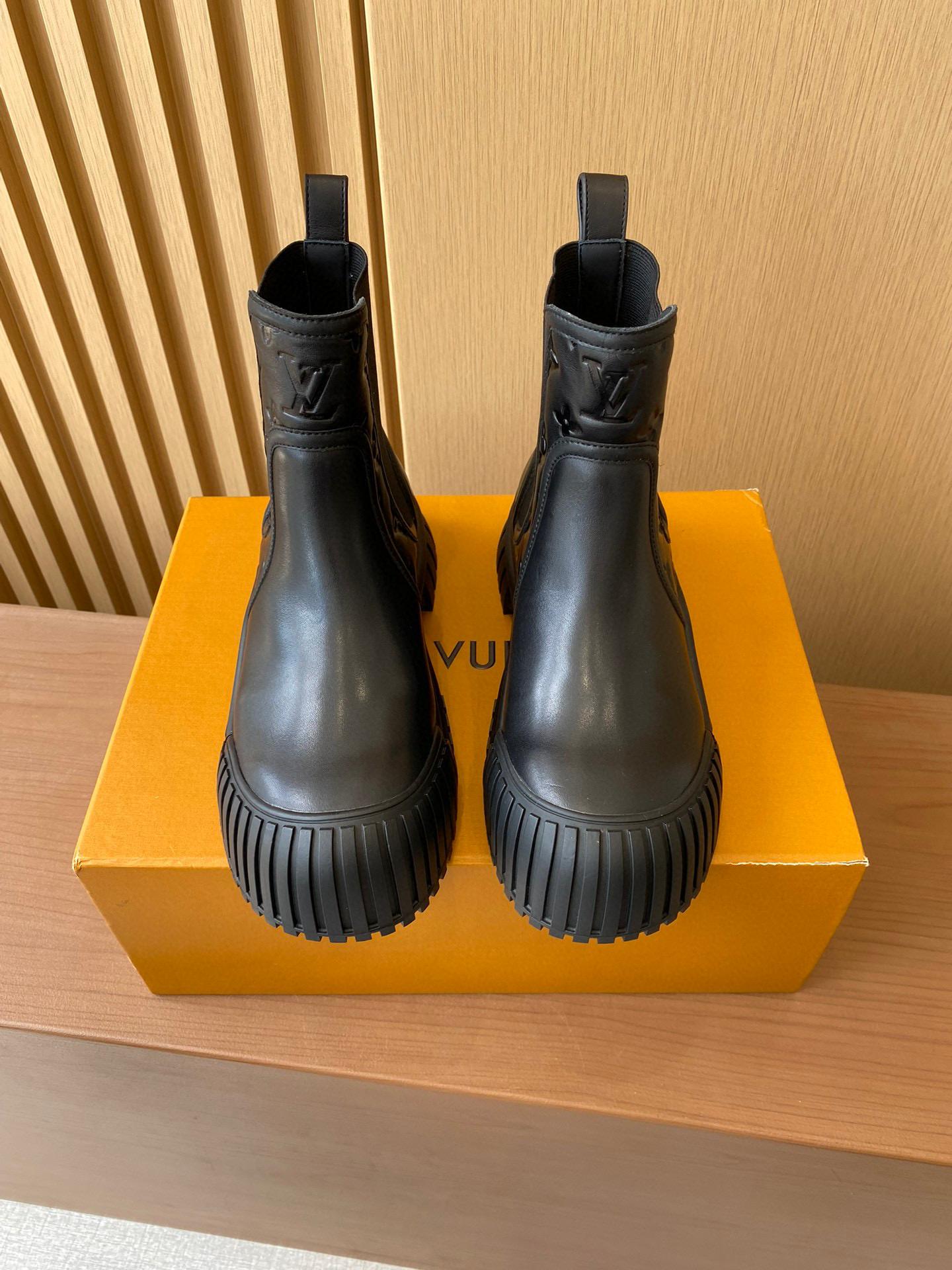 Сапоги Louis Vuitton 