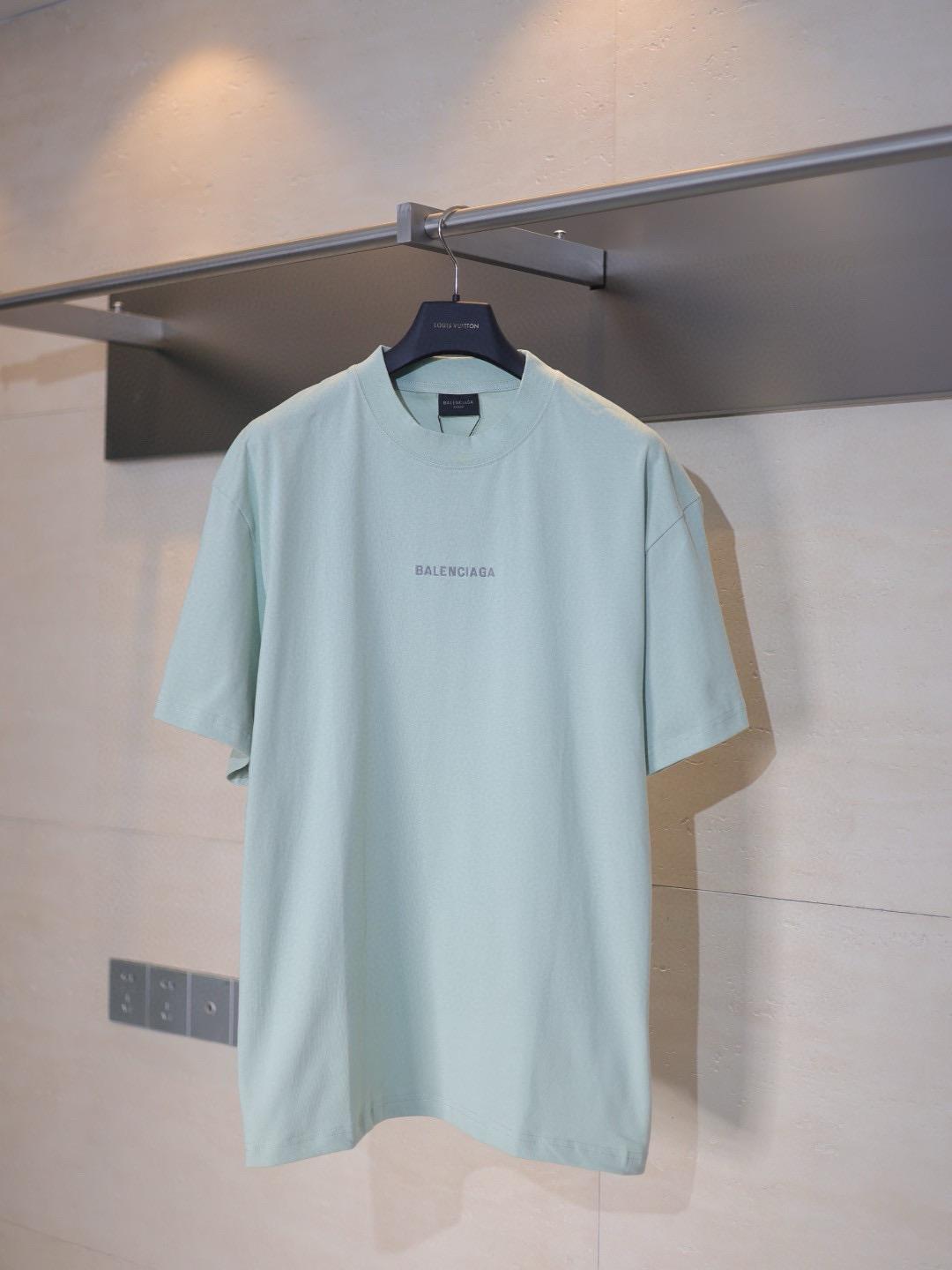 Футболка Balenciaga 