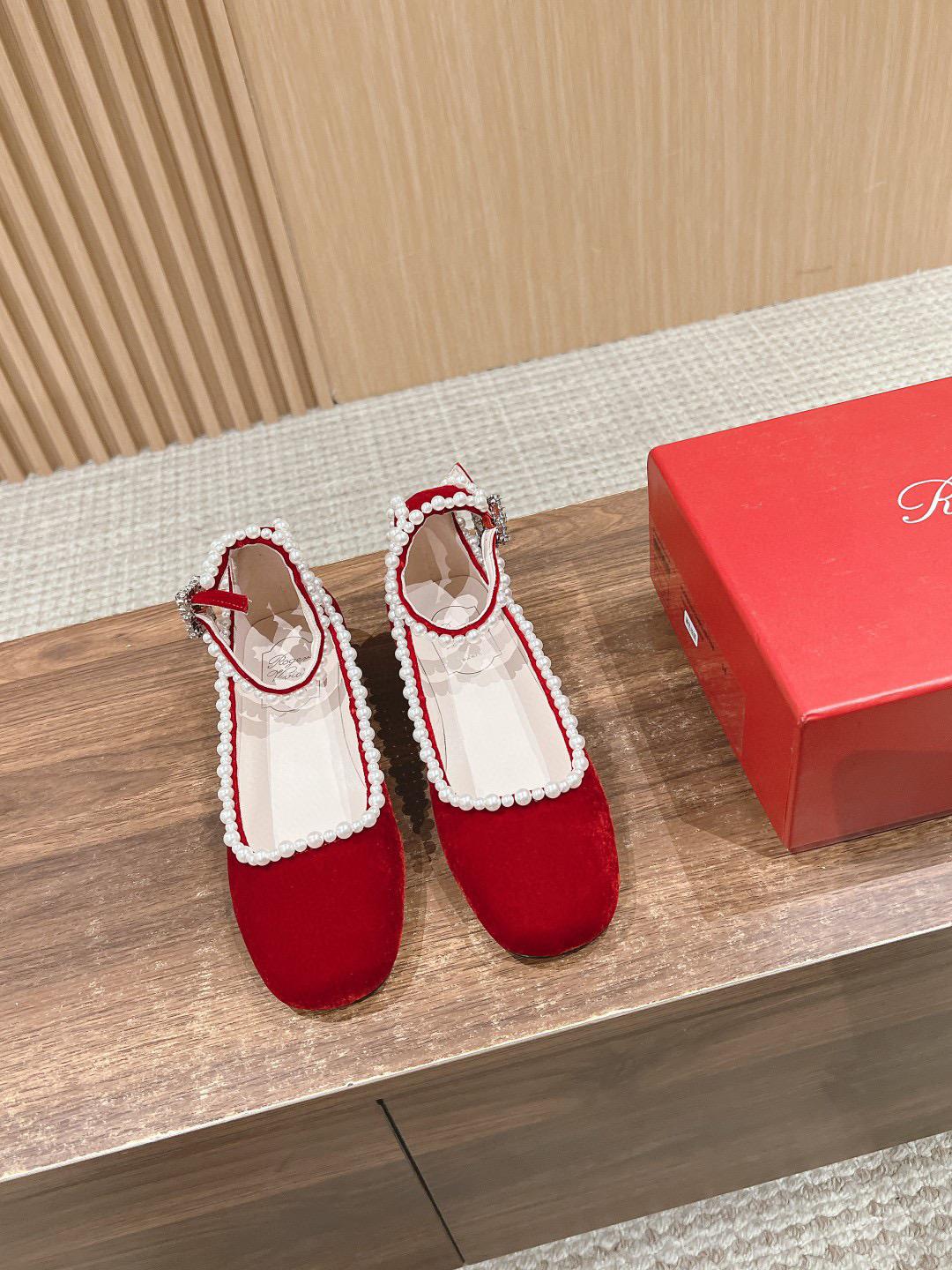Балетки Roger Vivier 