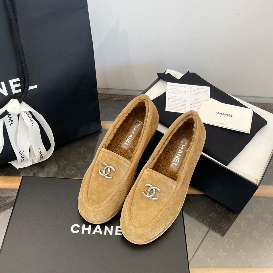 Лоферы с мехом Chanel