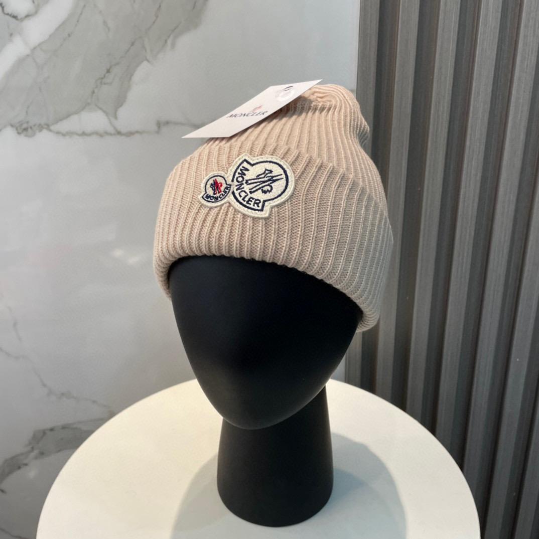 Шапка Moncler