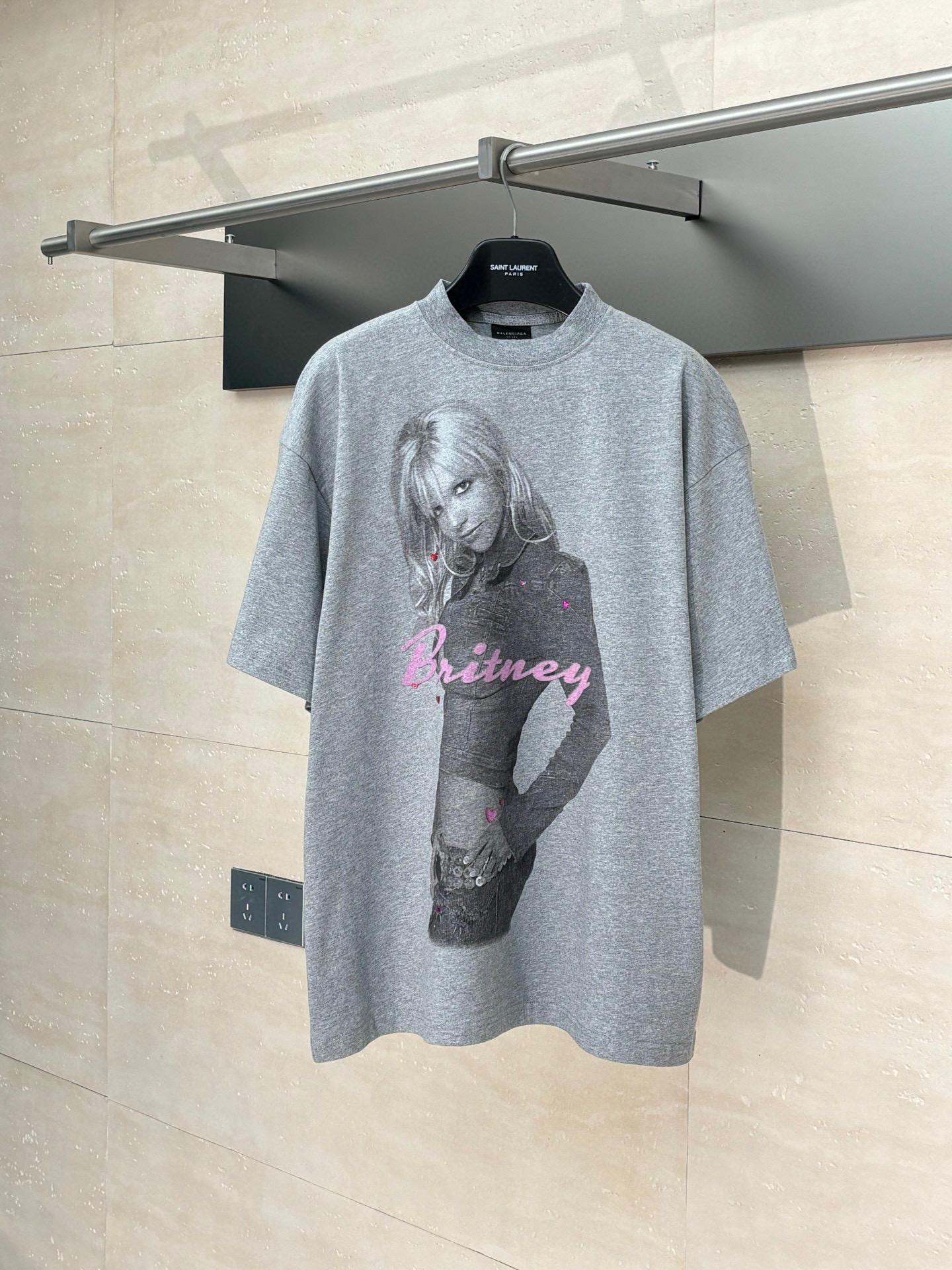 футболка Balenciaga 