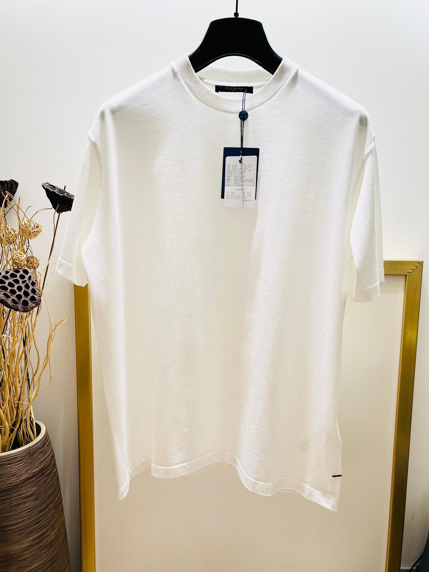 Футболки Louis Vuitton 