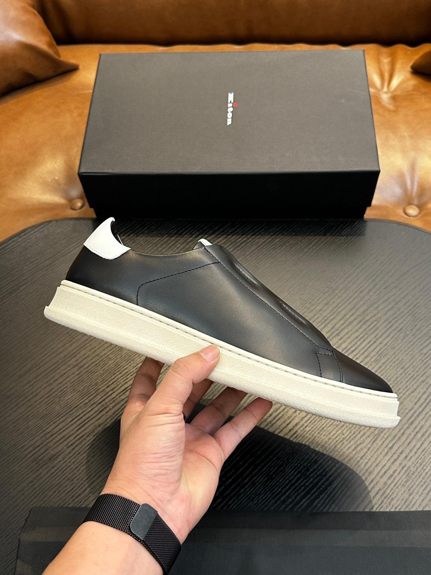 Кроссовки Kiton  