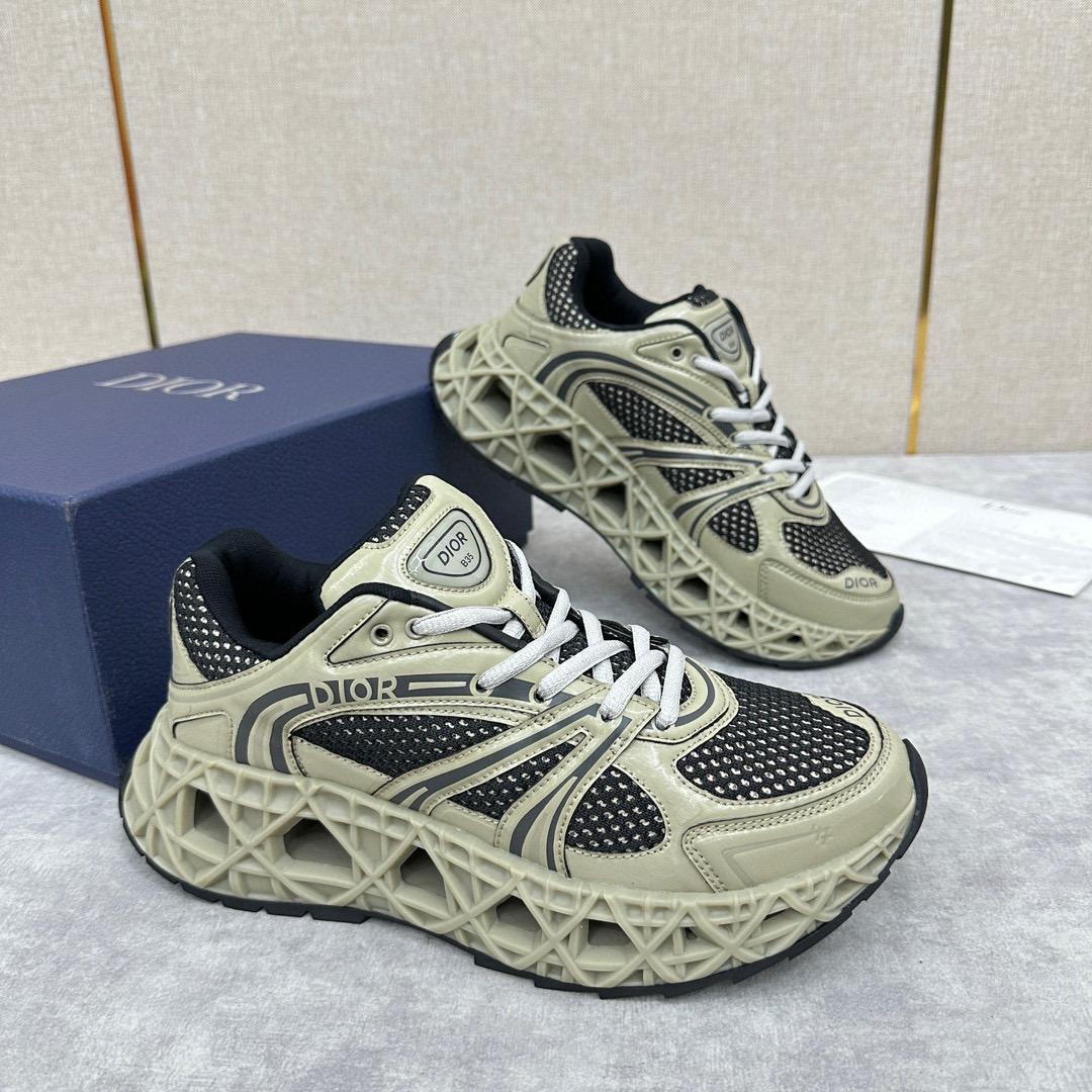 Кроссовки Kaws & Dior  