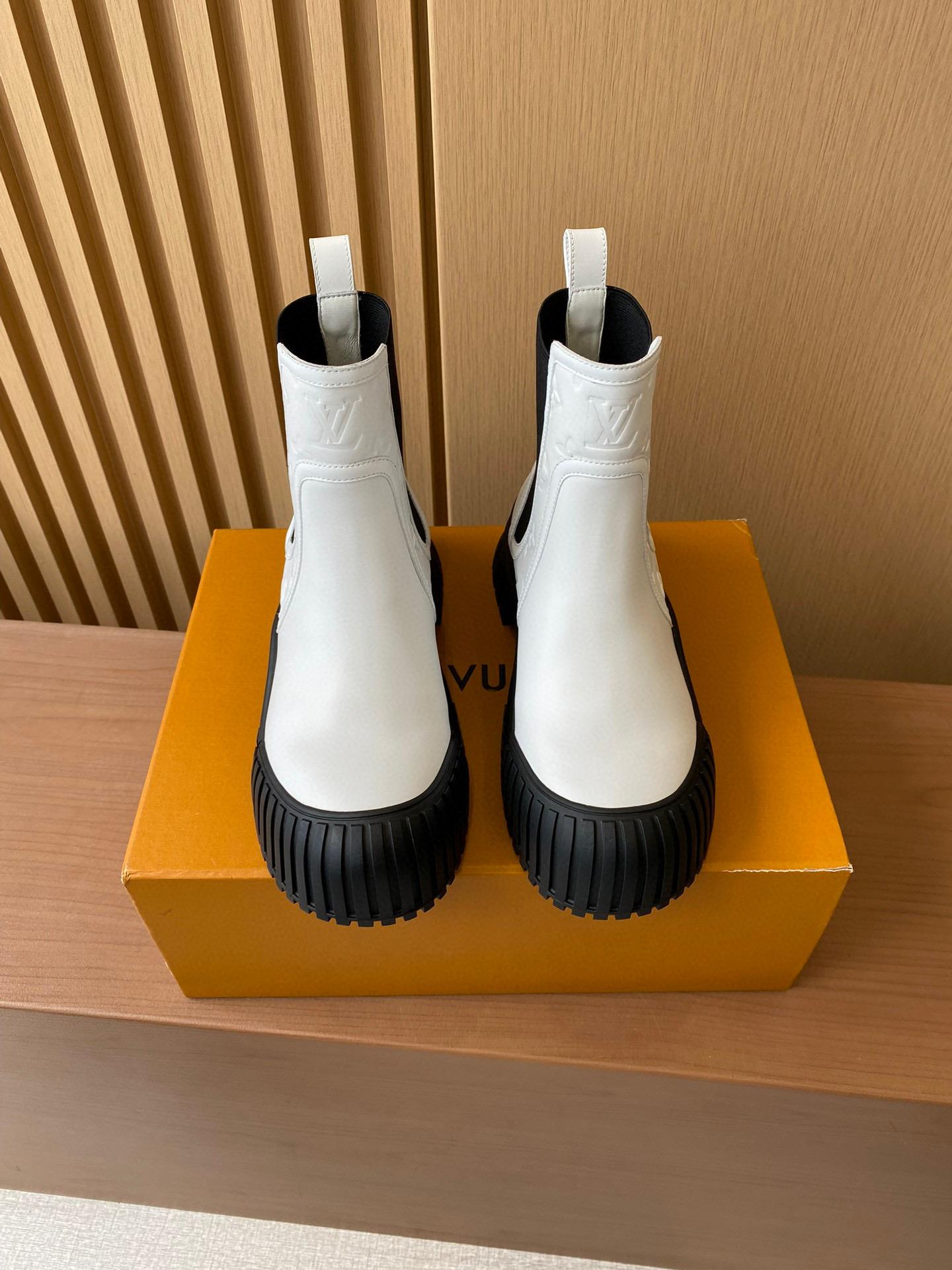 Сапоги Louis Vuitton 