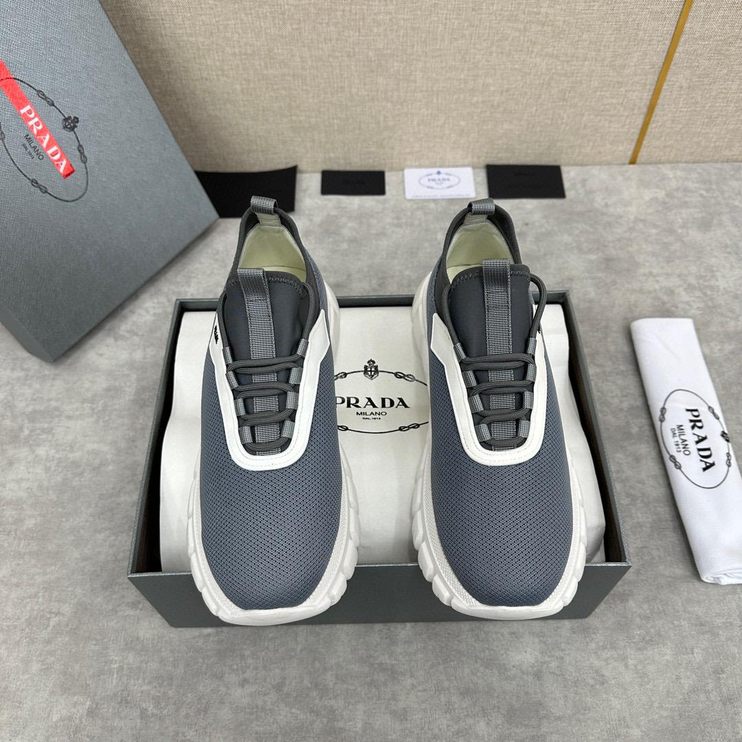 Кроссовки Prada  