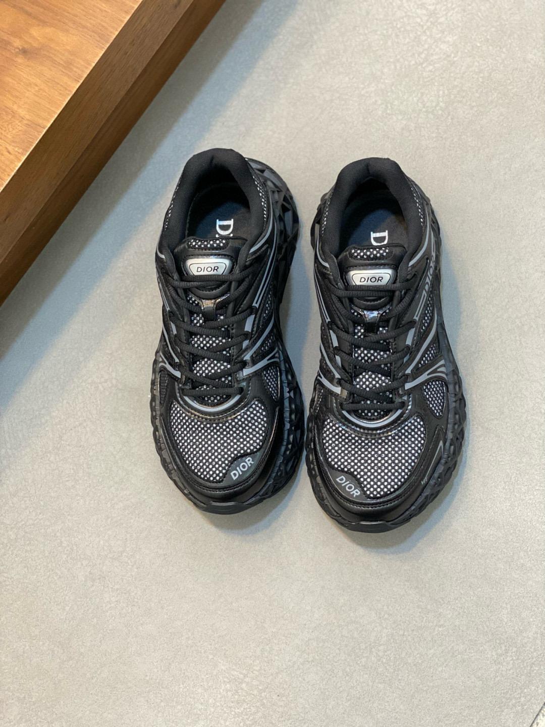 Кроссовки Dior 