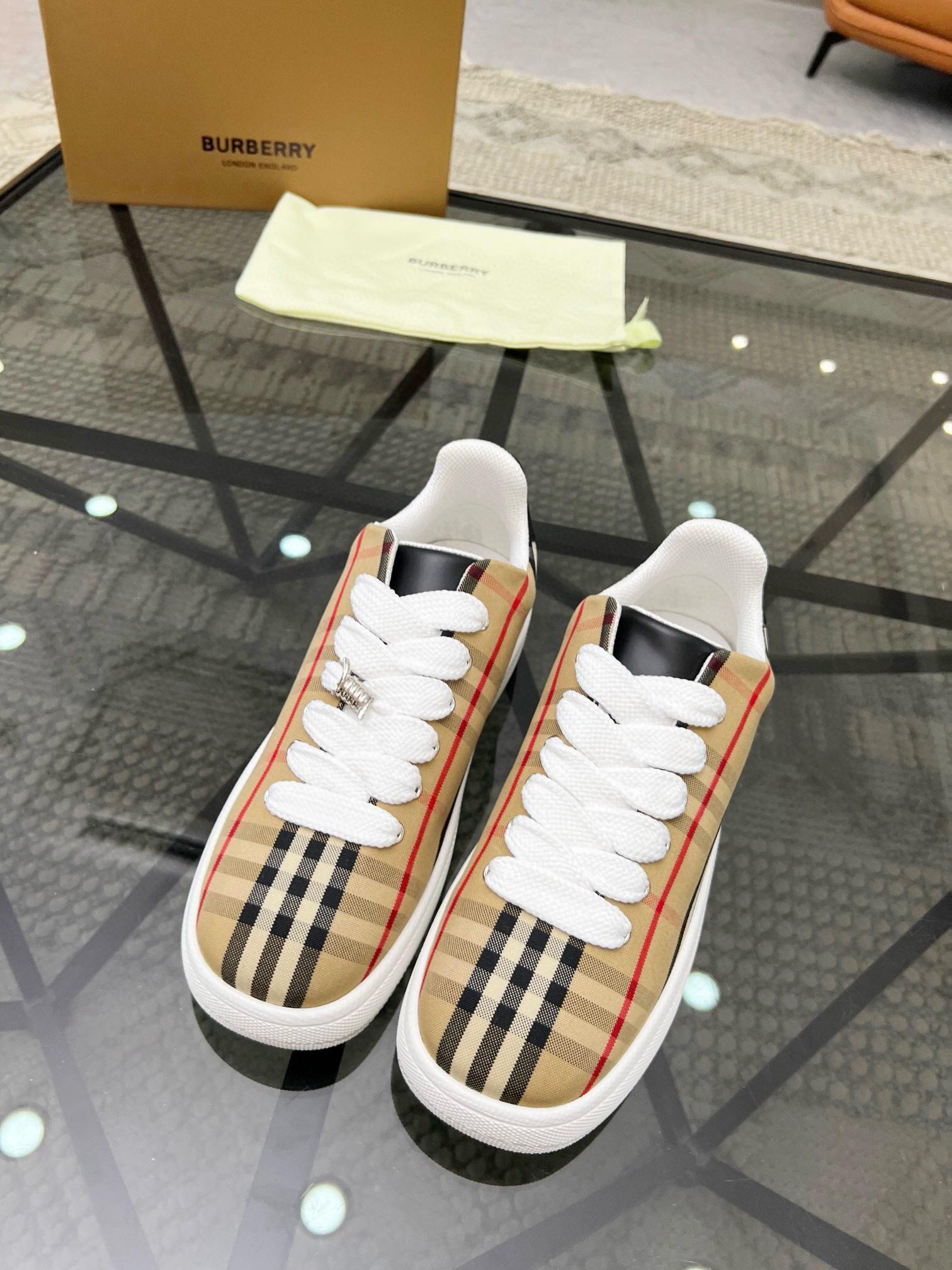 Кроссовки Burberry 