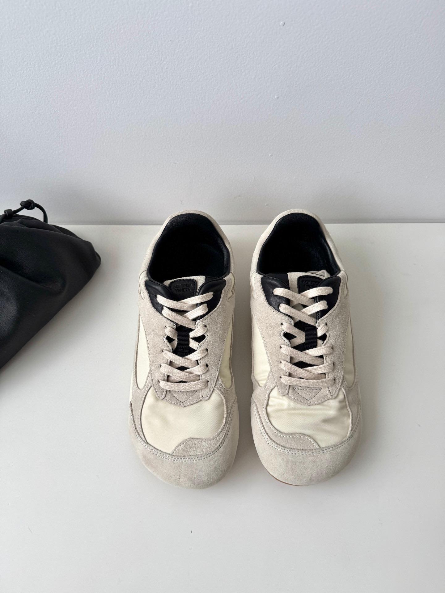 Кроссовки Bottega Veneta