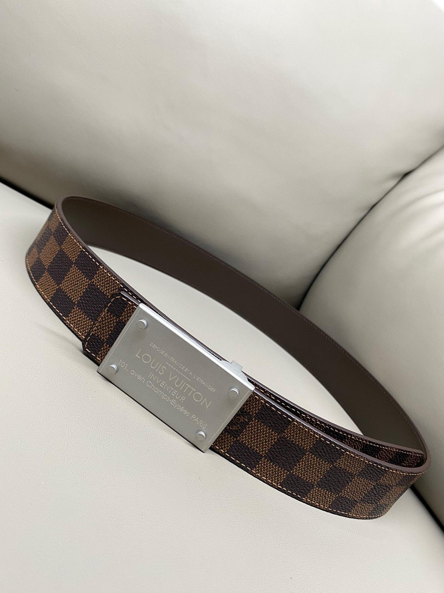 Ремни Louis Vuitton 