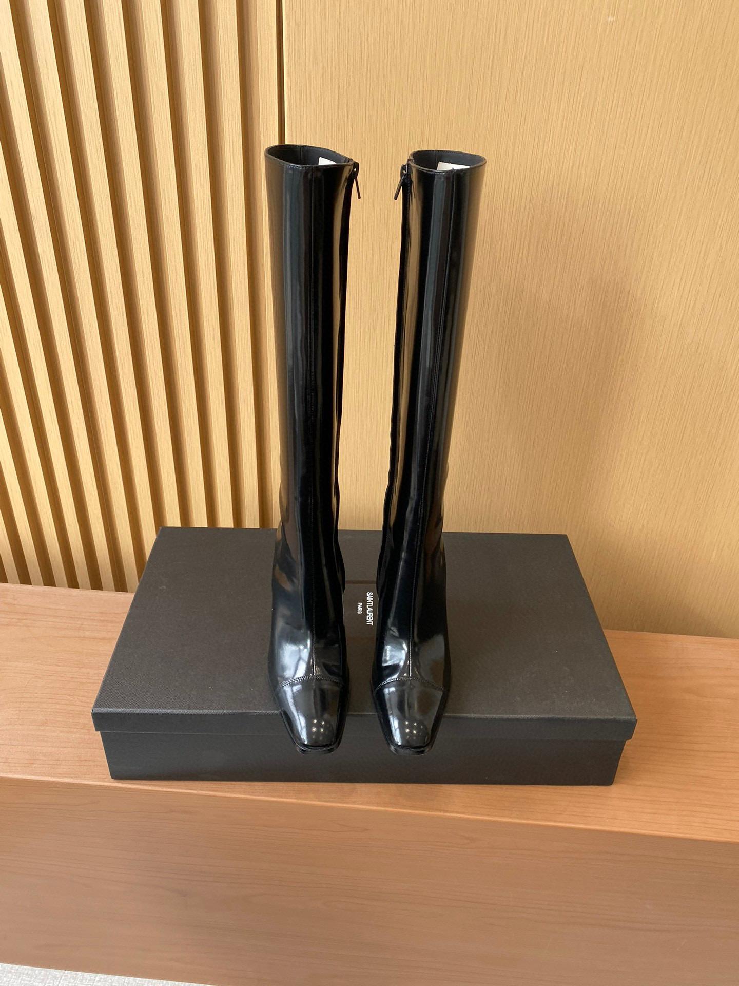 Сапоги Saint Laurent 