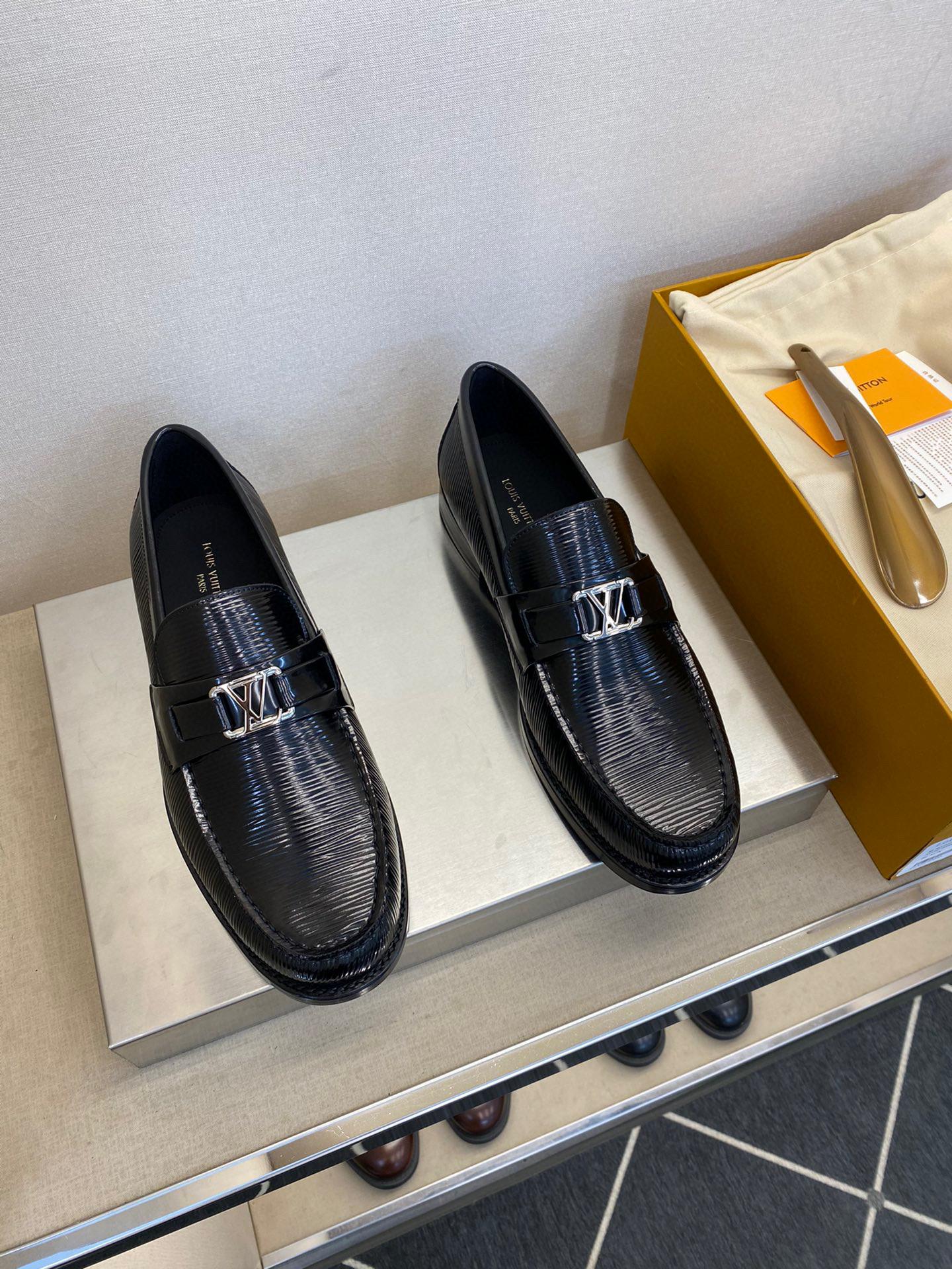 Лоферы Louis Vuitton 