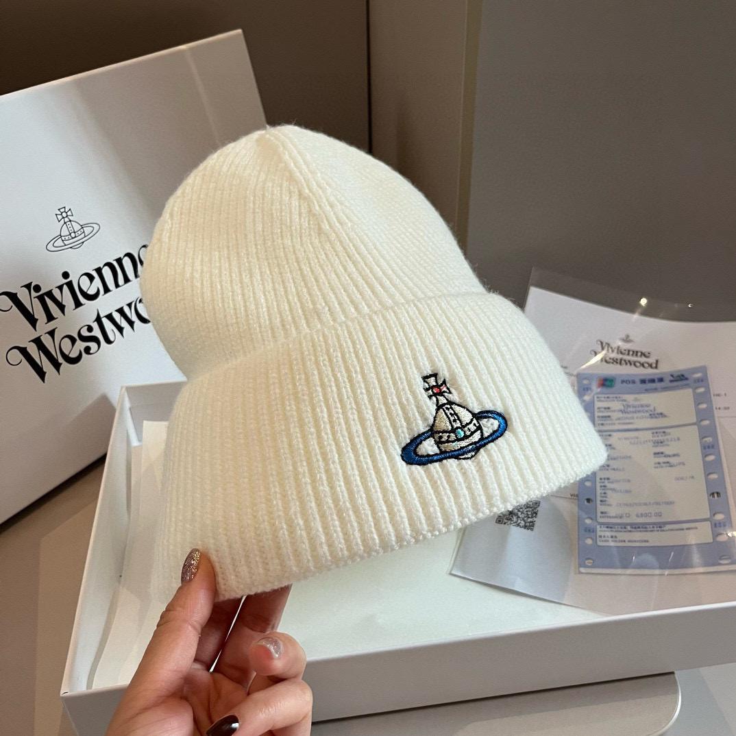 Шапка Vivienne Westwood