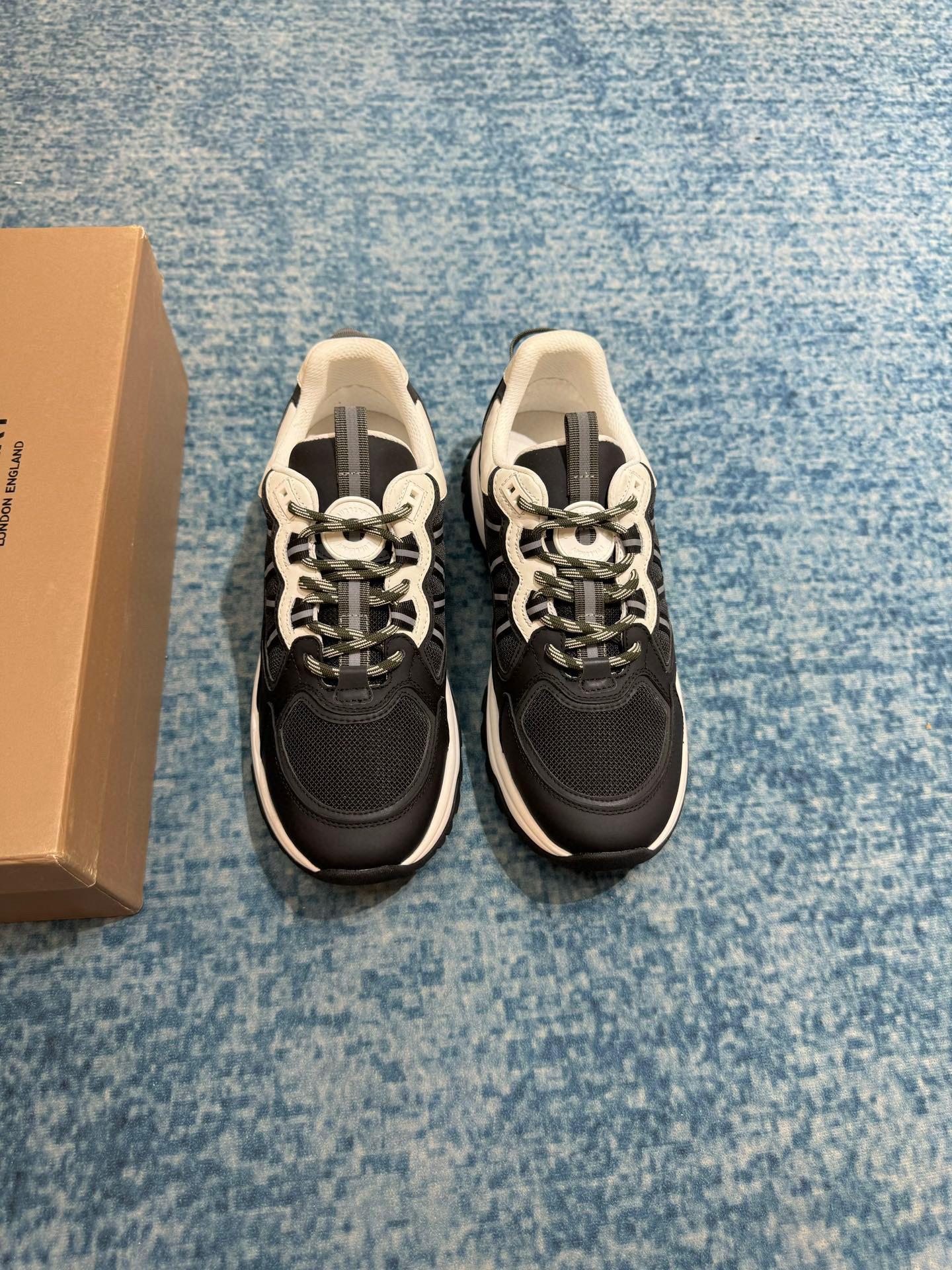 Кроссовки Burberry 