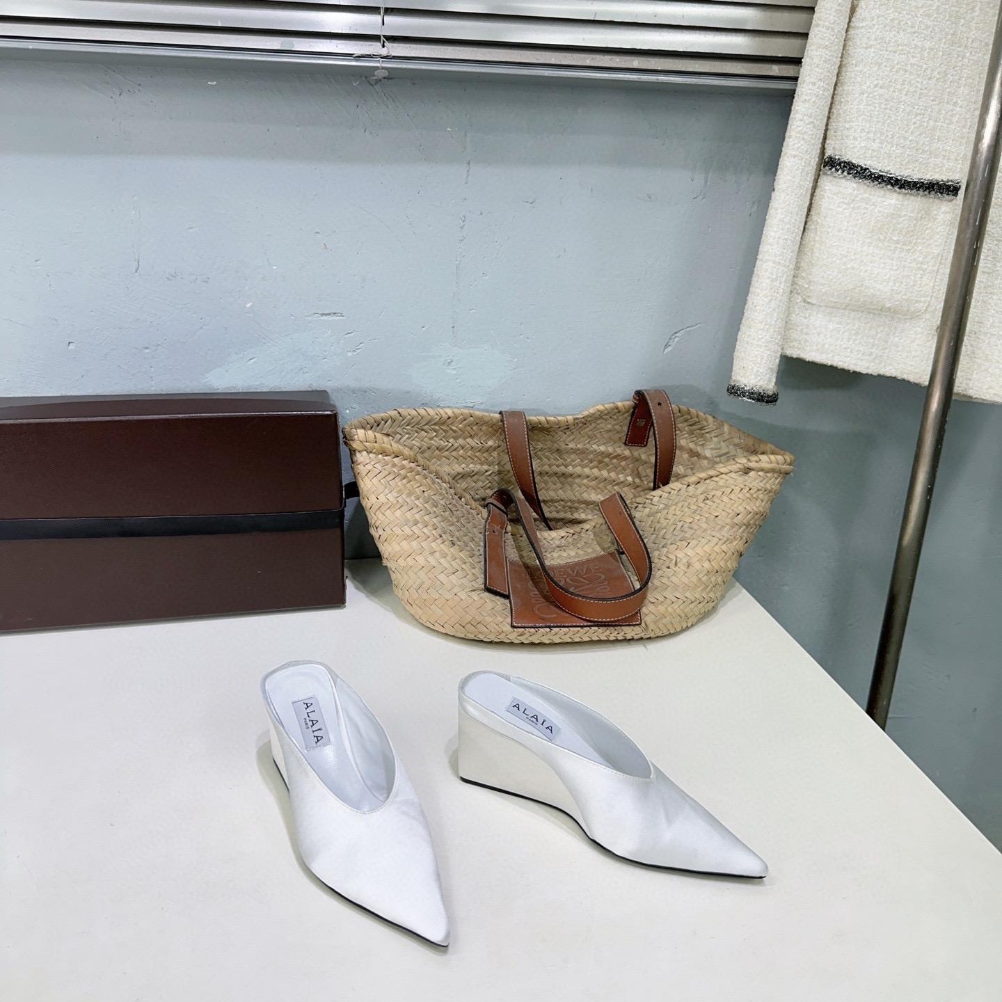 Туфли Alaia