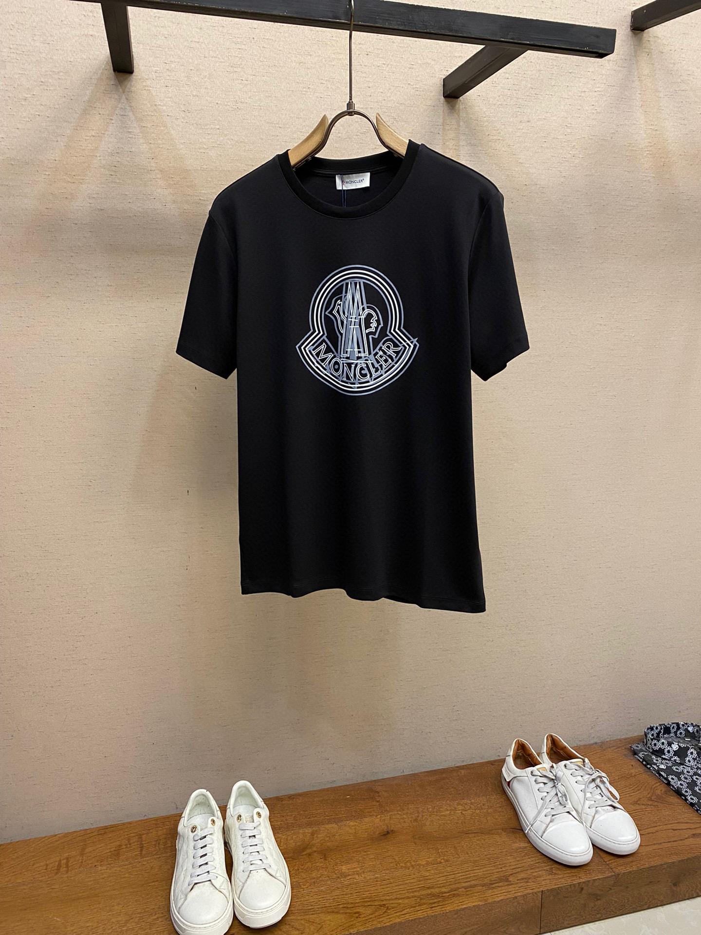 Футболка Moncler 