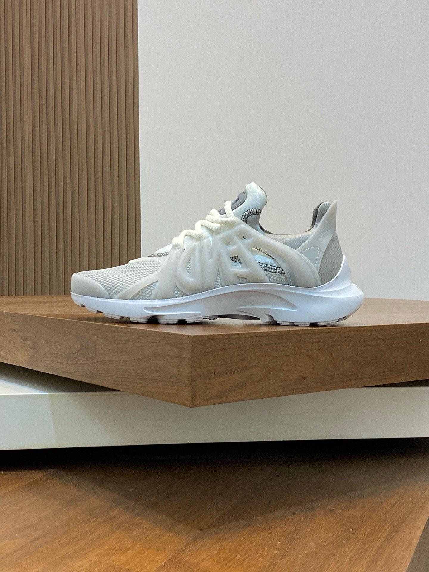 Кроссовки Fendi 