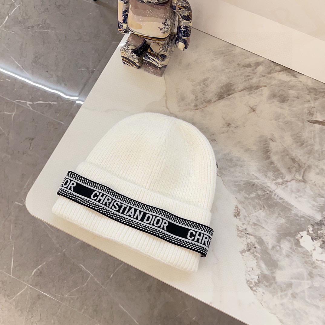 Шапка Dior