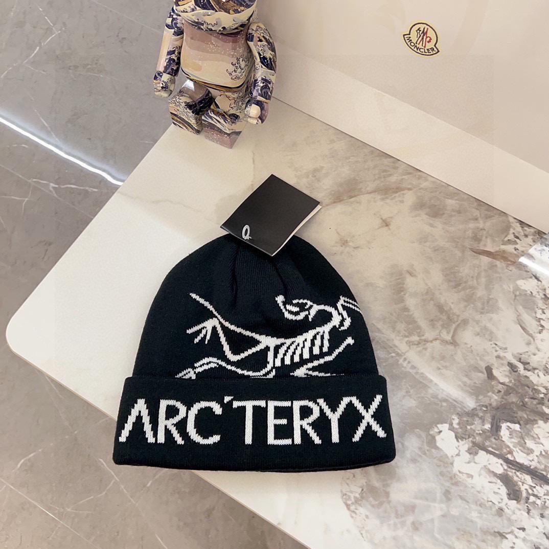Шапка Arcteryx 