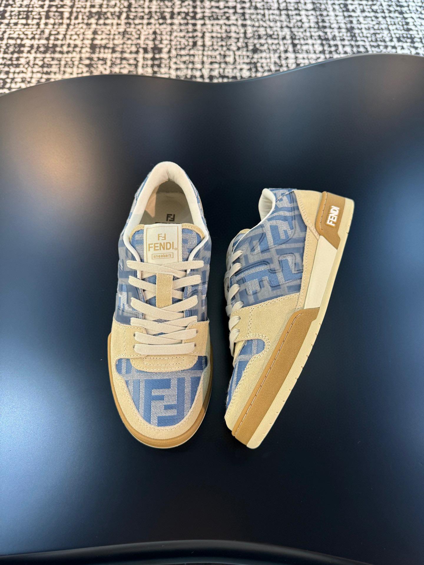 Кроссовки Fendi