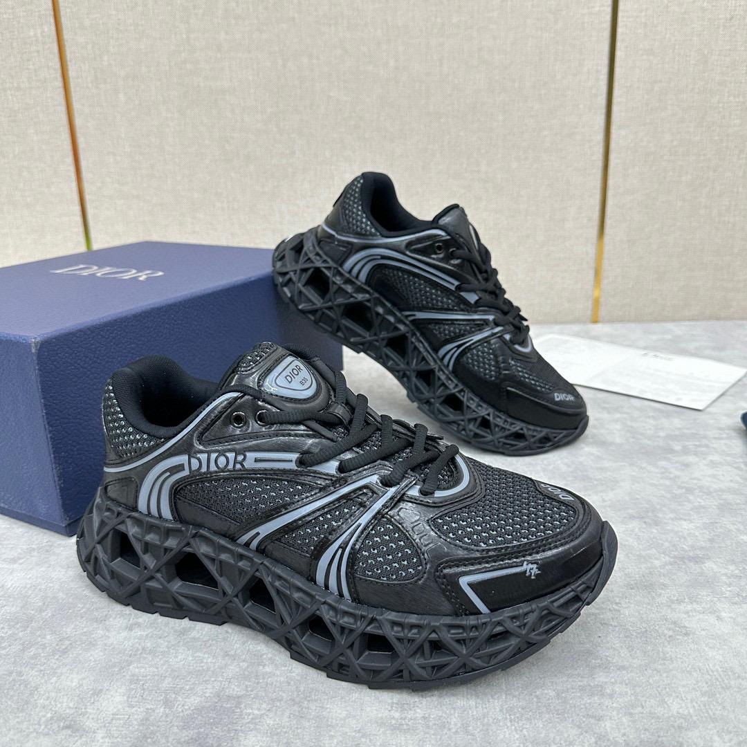 Кроссовки Kaws & Dior 