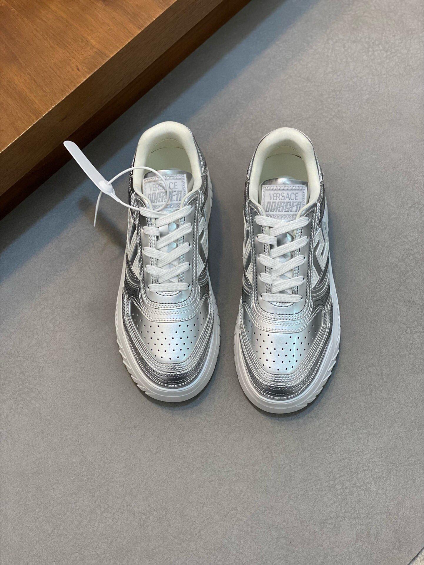 Кроссовки Versace 