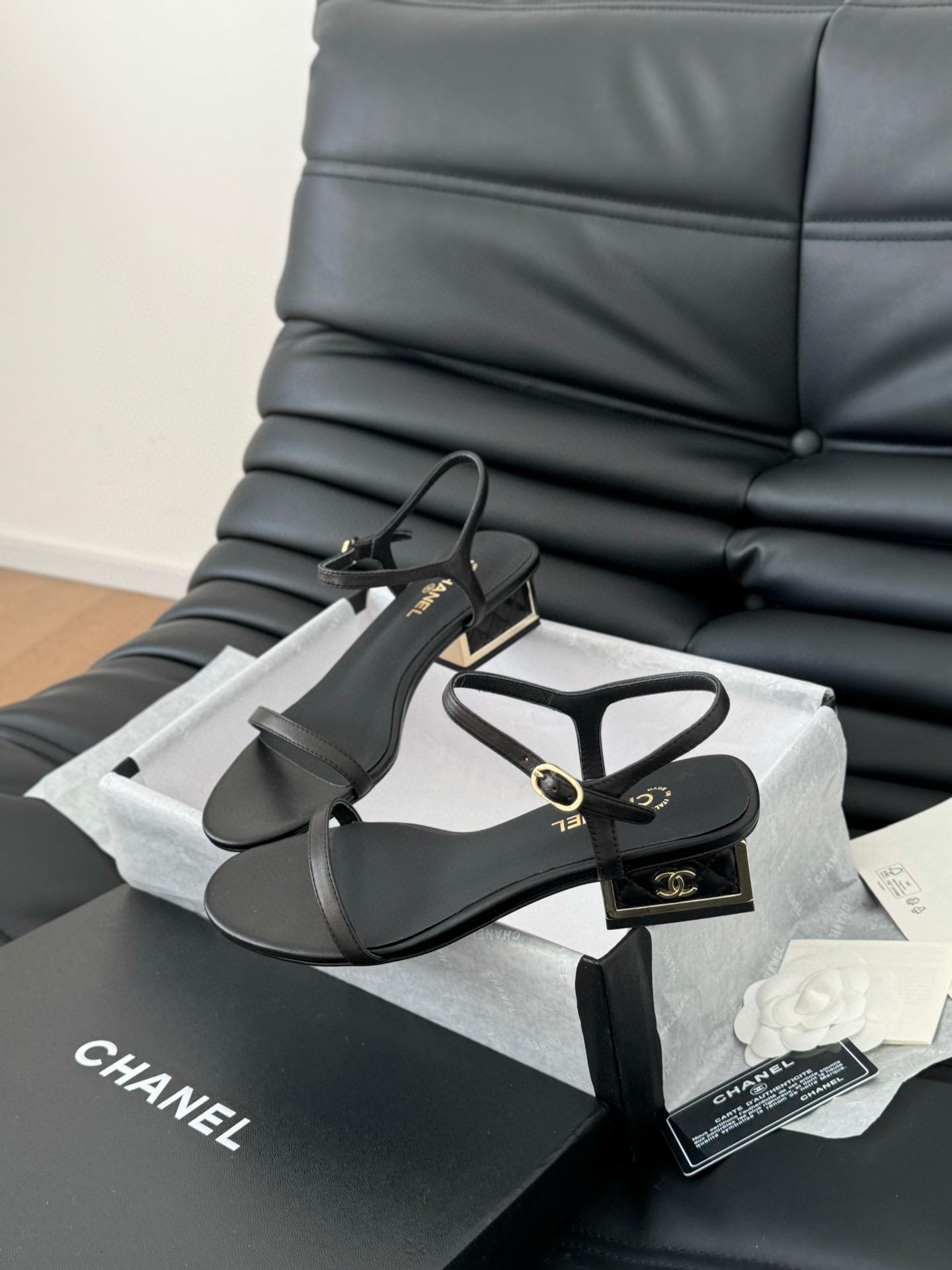 Босоножки Chanel