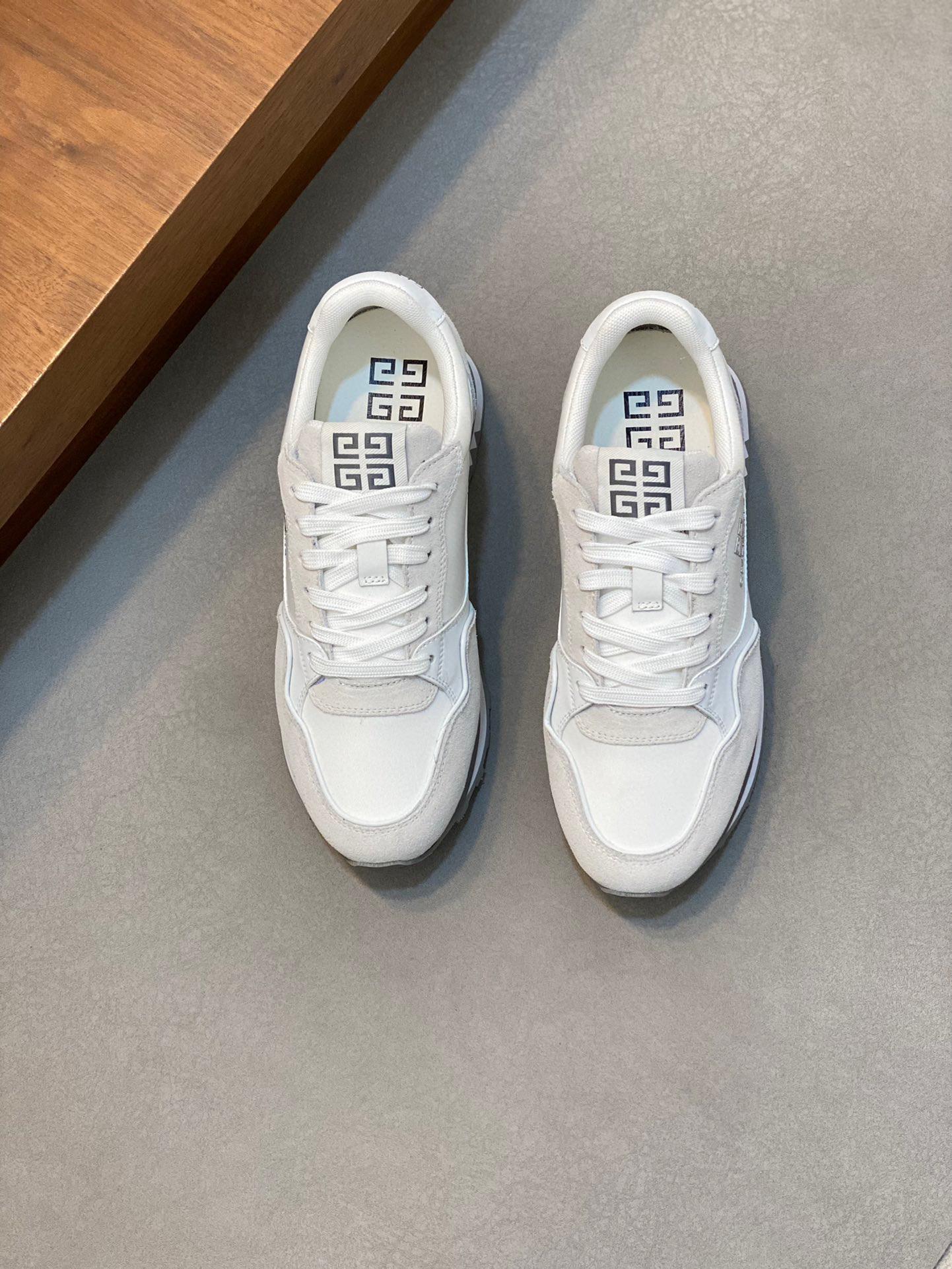 Кроссовки Givenchy 