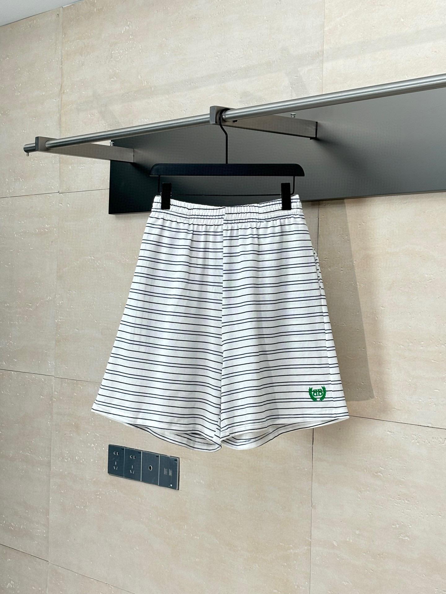 Шорты Balenciaga 