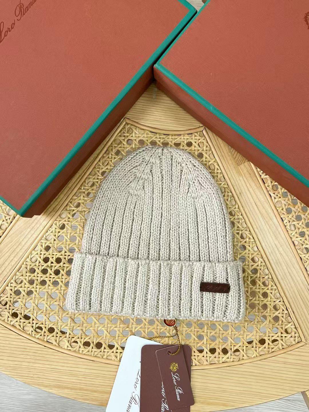 Шапки Loro Piana 