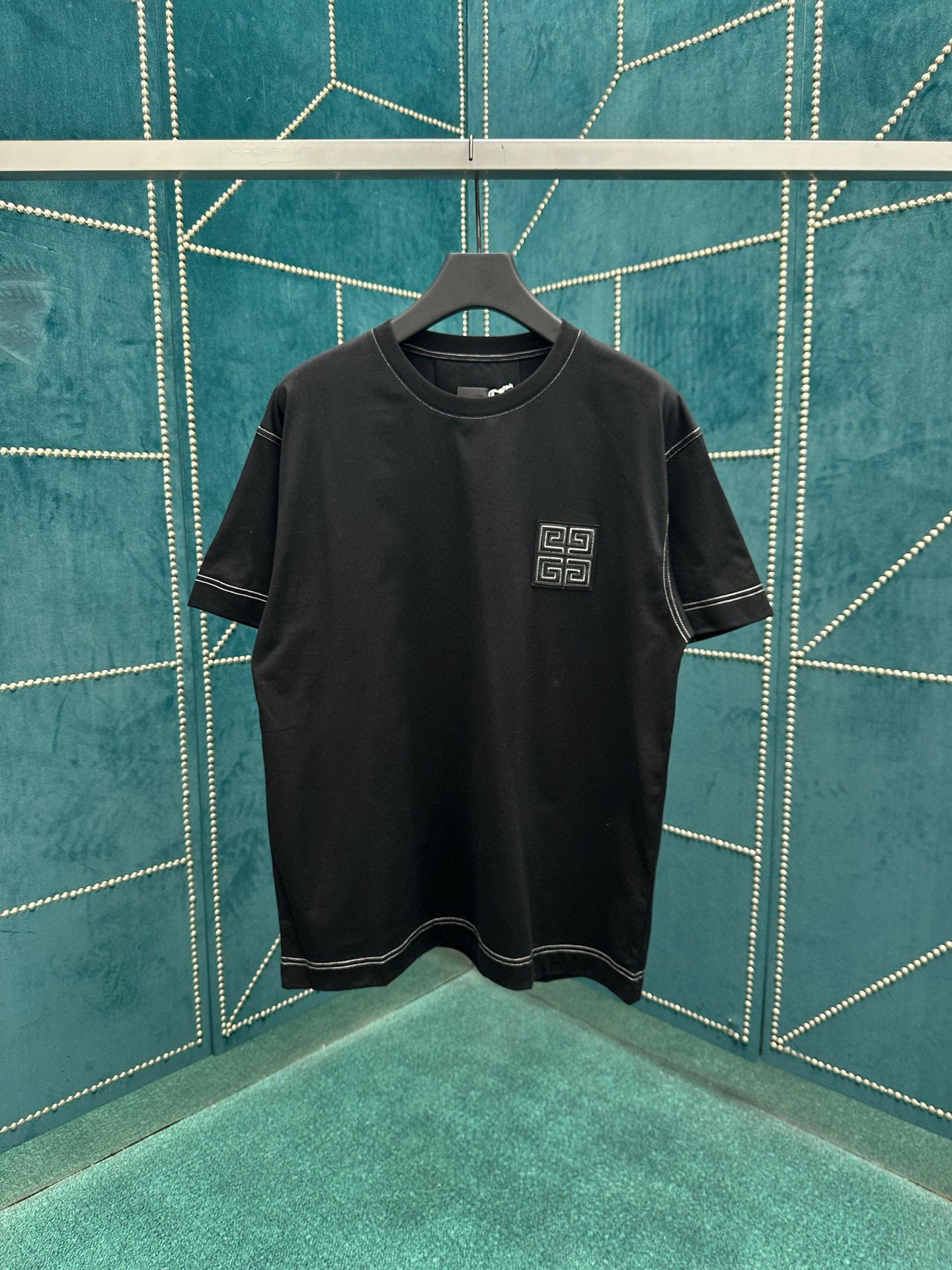 Футболка Givenchy 