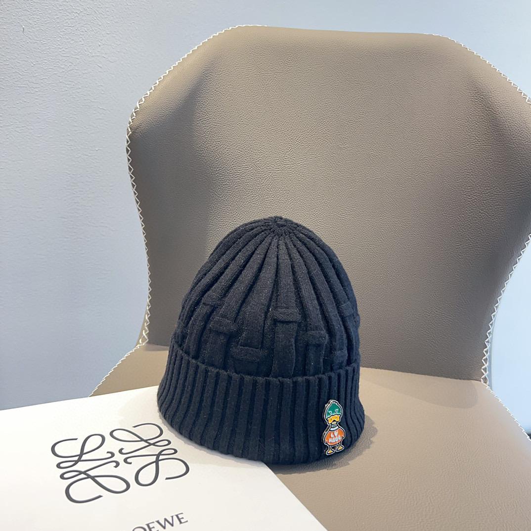 Шапка Louis Vuitton 